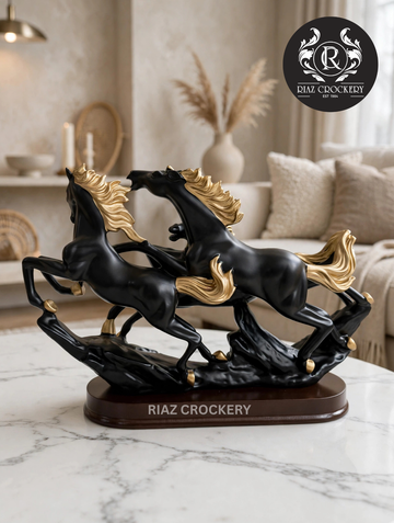 TRIPPLE HORSE STATUE