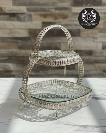GOLDEN METAL DISH