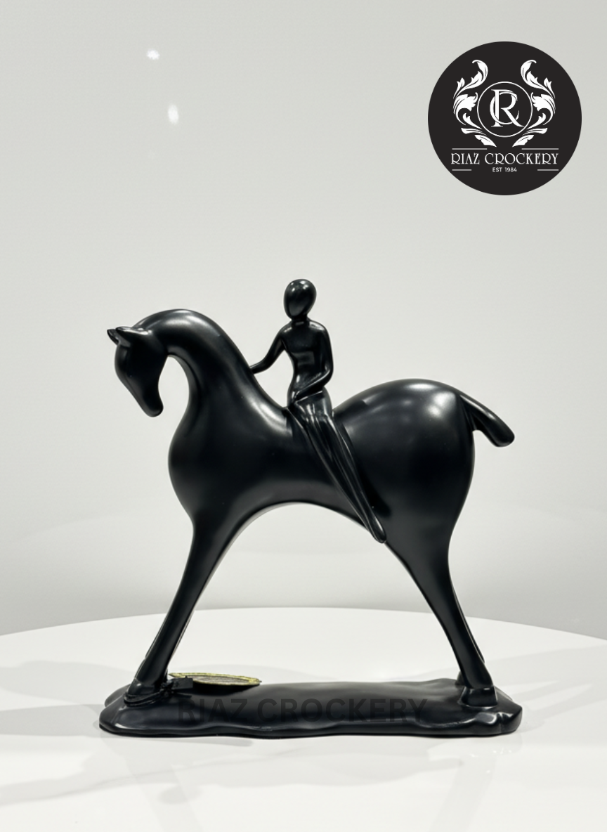 ANTIQUE HORSE STATUE