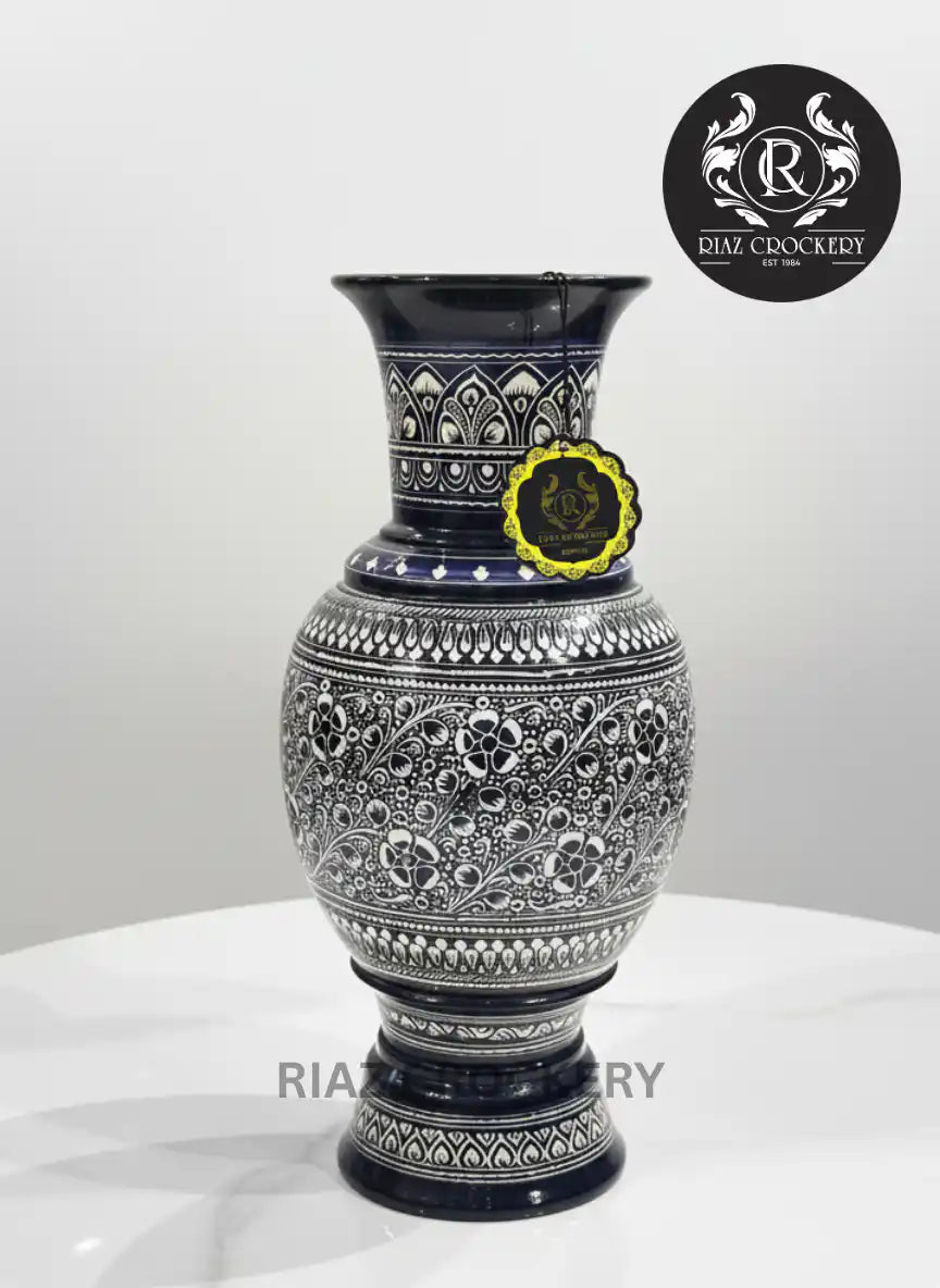 WOODEN FANCY FLOWER VASE