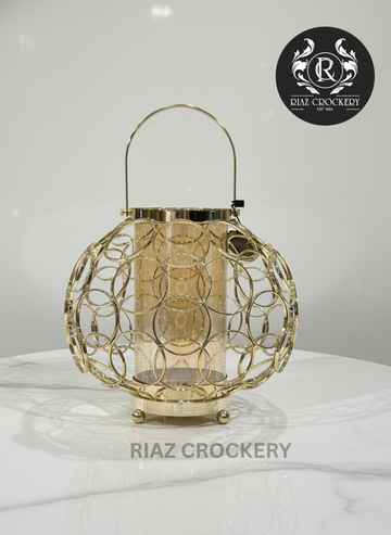 GOLDEN METAL CANDLE STAND