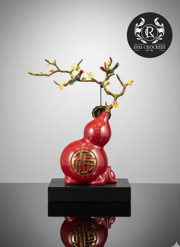 CERAMIC PEAR BRASS MOTIVE