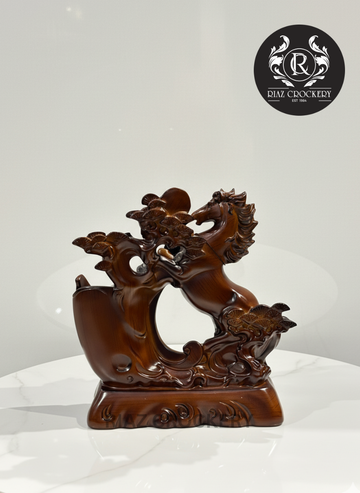 WOODEN HORSE DECORATION