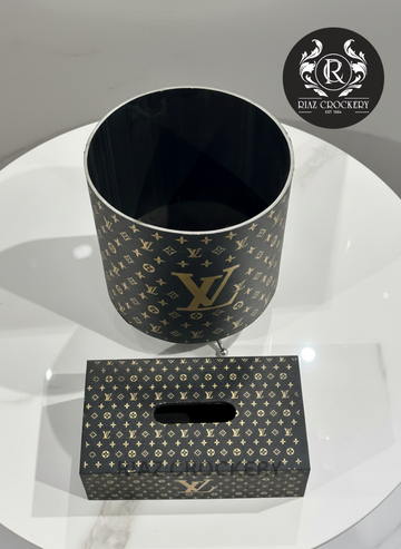 ROUND WOODEN DUSTBIN SET