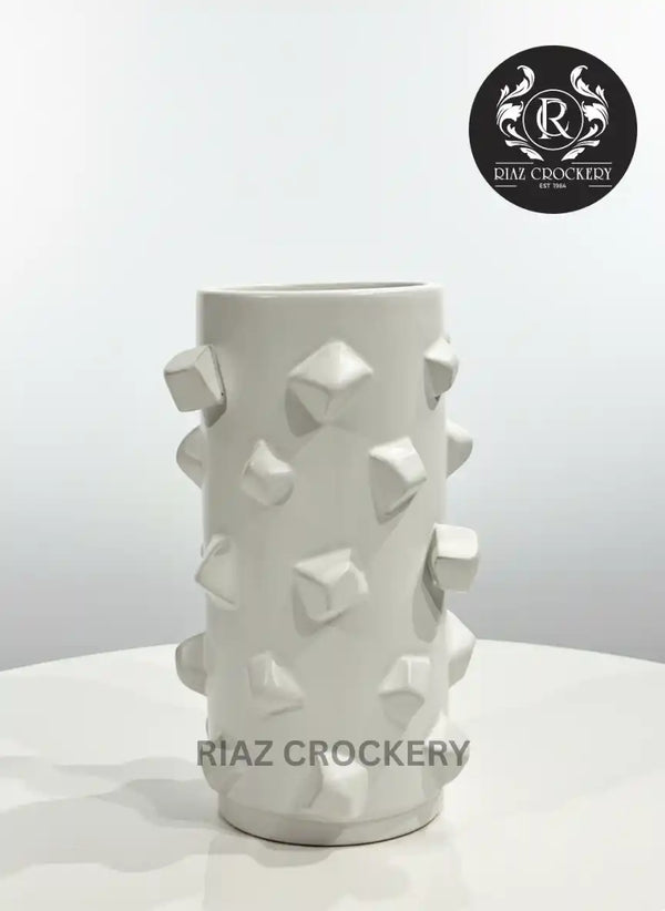 WHITE BLACK VASE