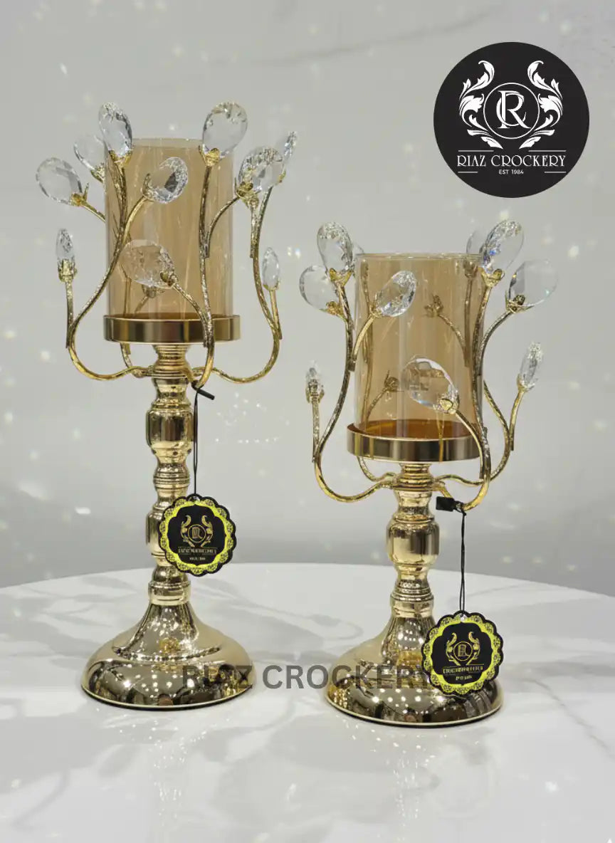 GOLDEN METAL CNADLE STAND