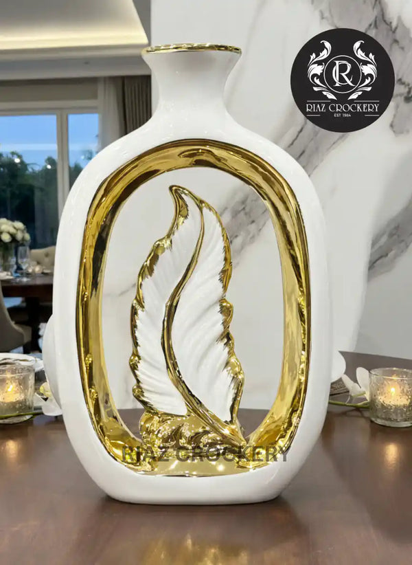 WHITE GOLD CERAMIC VASE