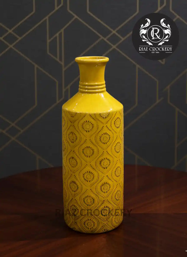 CERAMIC FLOWER VASE