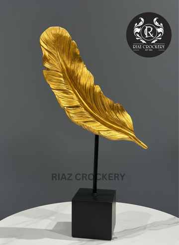 GOLDEN FRATHER WITH BASE