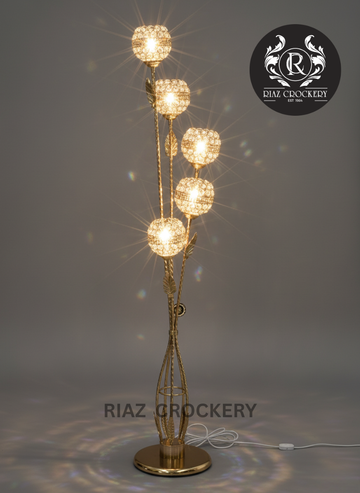 GOLDEN FLOOR LAMP