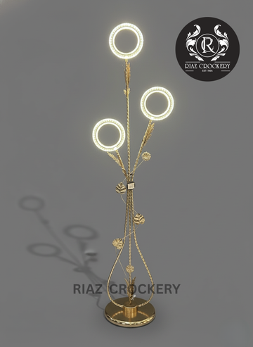 GOLDEN FLOOR LAMP