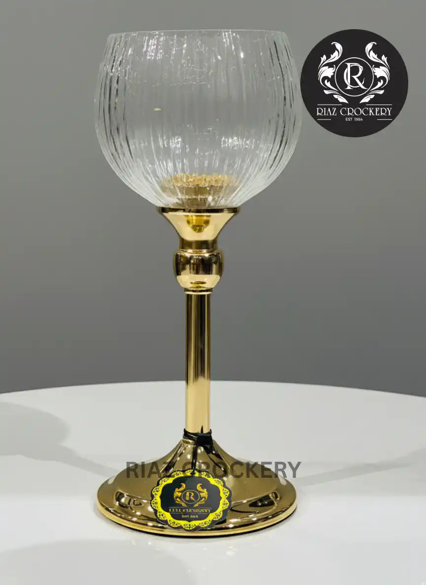 GOLDEN STANDS CRYSTAL