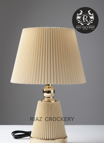 GOLDEN TABLE LAMP