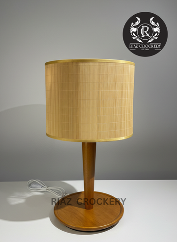 WOODEN TABLE LAMP