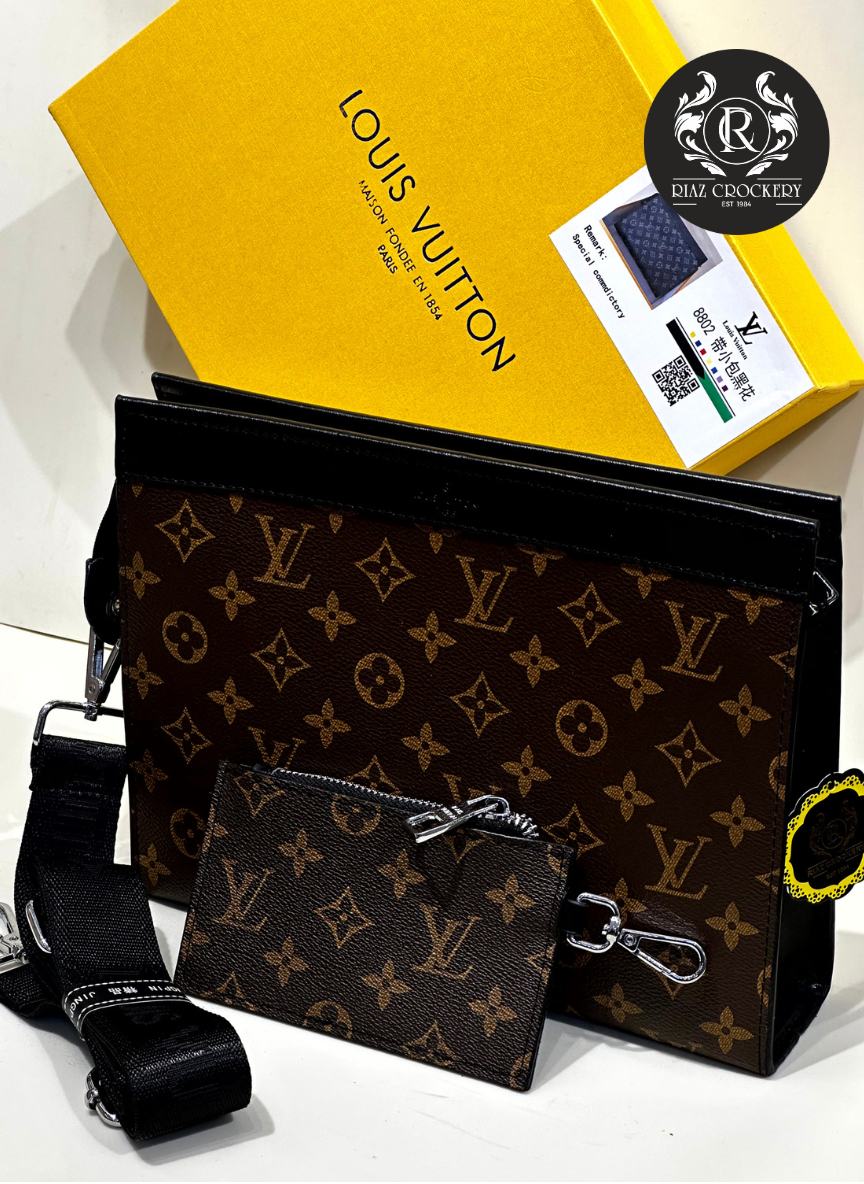 LV HAND PURSE
