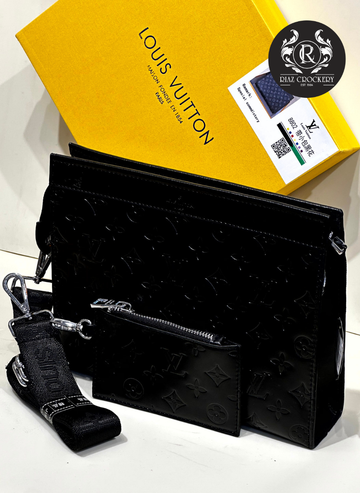 LV HAND PURSE