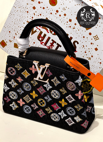 LV HAND PURSE