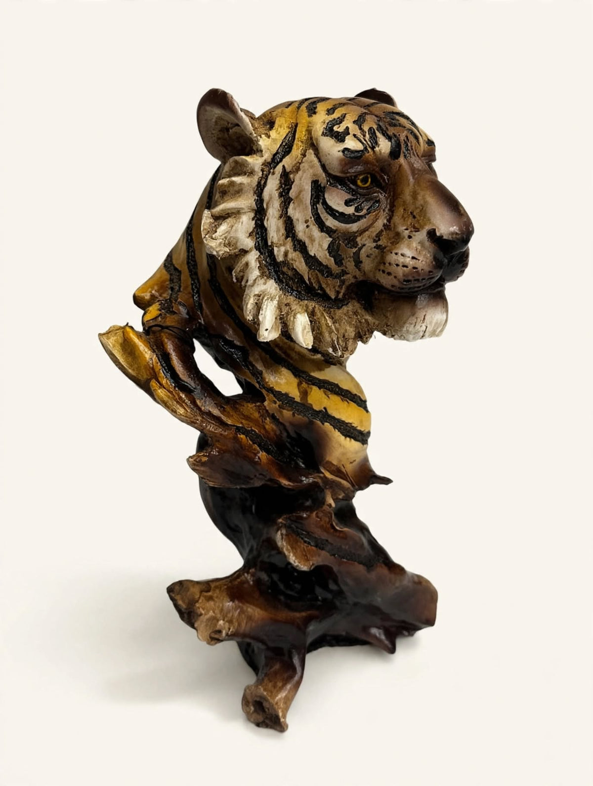 Tiger statue decoration