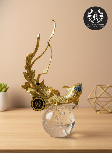 KC CRYSTAL GOLD FISH STATUE