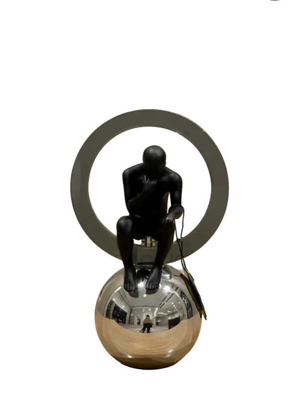 KC CRYSTAL BLACK STATUE