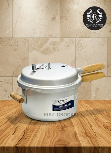 CASIO FAMILY WOOD HANDLE COOKER